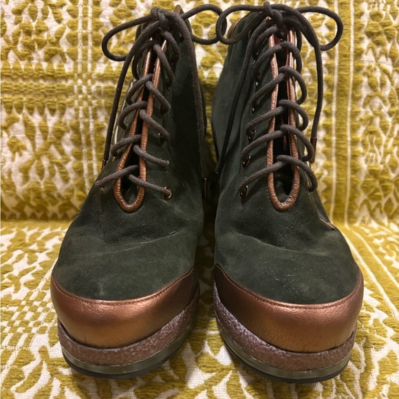 MBMJ Deer Booties - Picture 3 of 6